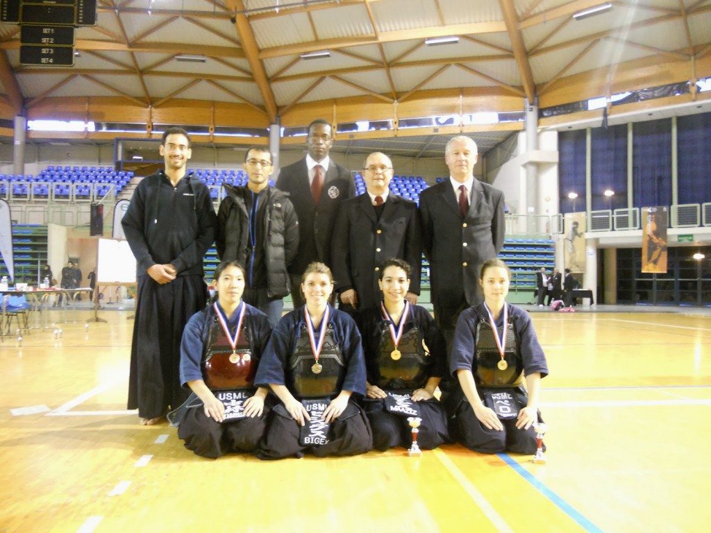 équipe de kendo médaillée